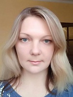 Елена Олеговна Сухарникова
